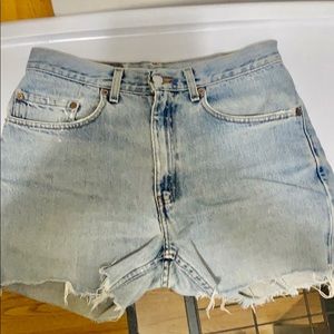 Vintage 505 High waisted Levi’s shorts